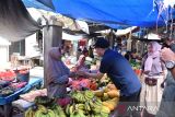 Pj Wali Kota Sawahlunto tinjau ketersediaan dan harga barang di pasar