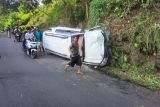 Fortuner terguling di Jalur Suela-Sembalun Lotim, Sembilan penumpang dilarikan ke rumah sakit