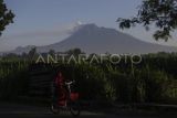 Gunung Merapi meluncurkan 132 kali guguran lava dalam sepekan