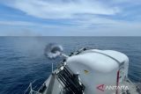 KRI Mandau-621 latihan penembakan artileri di perairan perbatasan Laut Sulawesi