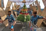 Kirab Tumpeng Lan Tampa Boyong Cacak di lereng Gunung Sindoro