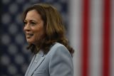 Kamala Harris menangkan suara Demokrat menjadi capres