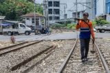 KAI Palembang imbau warga tak buang sampah di  rel kereta api