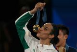 Imane Khelif sang kontroversi gender meraih medali emas Olimpiade Paris 2024