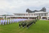 Suasana upacara Peringatan Detik-detik Proklamasi Kemerdekaan Republik Indonesia (RI) di lapangan upacara Istana Negara Ibu Kota Nusantara (IKN), Penajam Paser Utara, Kalimantan Timur, Sabtu (17/8/2024). Upacara dalam rangka hari ulang tahun (HUT) ke-79 RI tersebut mengusung tema Nusantara Baru Indonesia Maju. ANTARA FOTO/Hafidz Mubarak A/app/wpa.