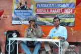 Ratusan Sispala Jakarta bentangkan bendera raksasa