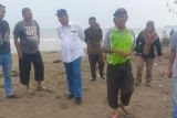 Pemkab Pesisir Selatan lakukan pembukaan pintu Muara Sungai Luhung