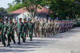 Sejumlah peserta Latihan Gabungan Bersama (Latgabma) Super Garuda Shield 2024 mengikuti upacara pembukaan di Baseops Pangkalan Udara TNI AL Juanda, Sidoarjo, Jawa Timur, Senin (26/8/2024). Latihan Gabungan Bersama Multilateral Tahunan yang diikuti 17 negara di kawasan Indo Pasifik dengan melibatkan 1.120 prajurit gabungan dari berbagai negara itu digelar pada 26 Agustus - 6 September mendatang. Antara Jatim/Umarul Faruq/mas