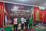 Benni Warlis-Muhammad Iqbal pasangan pertama mendaftar ke KPU Agam