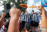 Ribuan Relawan antar pendaftaran Nurhidayah-Imam di KPU Lobar