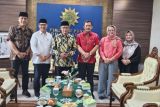 Bersama anggota DPRD DIY, Hasto Wardoyo sowan Ketum PP Muhammadiyah