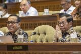 Jokowi teken Keppres pemberhentian Pramono Anung dari Seskab