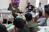 Wako Palu fasilitasi warga temui Gubernur Sulteng bahas tambang