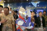 Jamaludin Malik kenakan kostum Ultraman sebelum pelantikan DPR RI