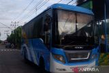 Bus Rapid Transit (BRT)  di Pontianak, Kalimantan Barat, Senin (14/10/202). Pemerintah Kota Pontianak mengoperasikan dua unit BRT di Pontianak Barat dan Pontianak Kota untuk memudahkan siswa berangkat dari rumah menuju sekolah sekaligus utk mengurangi kemacetan di pagi hari. Antara Kalbar/Edo Saputra/Jhw