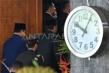 Presiden Joko Widodo (kanan) dan Presiden terpilih Prabowo Subianto (kiri) tiba di lokasi pelantikan presiden dan wakil presiden periode 2024-2029 di Gedung Nusantara, Kompleks Parlemen, Senayan, Jakarta, Minggu (20/10/2024). Prabowo Subianto dan Gibran Rakabuming Raka akan mengikuti sidang paripurna MPR pengucapan sumpah sebagai Presiden dan Wakil Presiden Republik Indonesia masa bakti 2024-2029. Antara Kaltim/Indrianto Eko Suwarso/mrh/app/YU