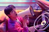 Jin BTS rayakan single 