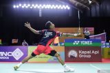 Pebulu tangkis tunggal putra Indonesia Alwi Farhan mengembalikan kok ke arah pebulu tangkis China Taipei Huang Yu pada babak perempatfinal Indonesia Masters II Super 100 2024 di Jatim International Expo, Surabaya, Jawa Timur, Jumat (1/11/2024). Alwi melaju ke babak semifinal usai menang dengan dua gim langsung 21-16 dan 21-16. Antara Jatim/Rizal Hanafi/um