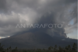 Hujan pasir erupasi Gunung Lewotobi