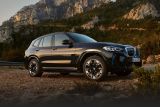 Estimasi jarak tempuh BMW iX3 terungkap jelang peluncuran di AS