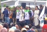 Kampanye akbar Willy-Habib di Kapuas berlangsung semarak meski diguyur hujan