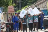 Distribusi logistik pilkada ke Pulau Sebesi dikawal ketat polisi