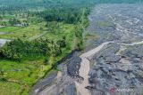 Tanggul penahan banjir lahar hujan Semeru rusak