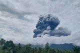 Gunung Dukono di Maluku Utara erupsi keluarkan abu setinggi 4.600 meter