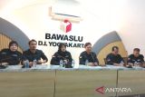 Bawaslu DIY melakukan kajian tujuh dugaan politik uang di Sleman