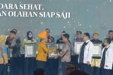 Kota Palu meraih penghargaan STBM Award 2024 dari Kemenkes