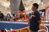 Caption 

Delipark Mall berkolaborasi dengan Mattel Holidays menggelar event di Laguna Atrium–Ground Floor Delipark Mall Medan yang berlangsung dari mulai tanggal 19 Desember 2024 hingga 05. Hadirnya event ini, menjadi kesempatan baik untuk para orang tua yang membawa anaknya ke Delipark melihat berbagai jenis mainan anak yang ditawarkan dan juga terhibur dengan menikmati permainan yang tersedia didalam area event. ANTARA/ Yudi Manar