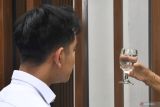 Dokter: Air yang baik untuk dikonsumsi telah lewati proses distilasi