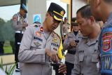 Polres Kulon Progo memeriksa senjata milik anggota tingkatkan disiplin