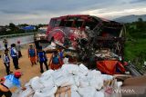 Terpopuler, kecelakaan bus dan truk di tol hingga Erdogan 