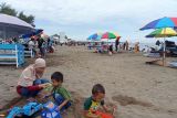 Pantai di Makassar masih menjadi destinasi favorit libur akhir tahun