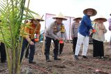 Polres Pasaman Barat tanam jagung upaya jaga ketahanan pangan