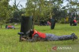 
Wisatawan bermain paintball di D'Mangku Farm, Mancak, Kabupaten Serang, Banten, Sabtu (4/1/2025). Badan Pusat Statistik (BPS) Banten mencatat pada November 2024 jumlah perjalanan wisatawan nusantara tujuan Banten mencapai 3,78 juta perjalanan, jumlah tersebut turun 4,20 persen dibandingkan bulan November tahun 2023 mencapai 3,94 juta perjalanan. ANTARA FOTO/Putra M. Akbar/gp/agr