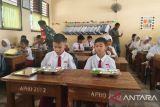 565 siswa SDN 010 Bengkong Kota Batam terima uji coba MBG hari ini