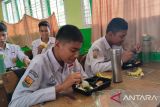 3.497 siswa di Pariaman terima makan bergizi gratis