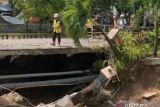 Bupati: Jembatan longsor di OKU Timur jadi prioritas perbaikan