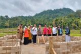 Bedah Rumah Warga dari Sepablock, PT Semen Padang Berkomitmen Kurangi Angka Kemiskinan di Padang