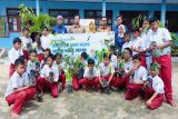 Peduli lingkungan, Sekolah adiwiyata milik Astra Agro lakukan penanaman pohon