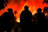 Kebakaran baru di Los Angeles, per jam hanguskan 500 hektar