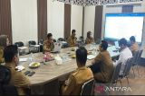 Dinas Komunikasi, Informatika, Statistik, dan Persandian Kabupaten Tanah Bumbu menggelar rapat pelaksanaan dan evaluasi kegiatan Tim Pengelola Pusat Data Kabupaten Tanah Bumbu beberapa waktu lalu (16/01/2025)