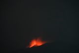 Gunung Ibu kembali meluncurkan lava pijar setinggi 300 meter