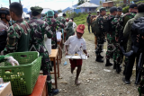 Pelaksanaan Program MBG perdana di Papua Tengah