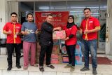 Alfamart salurkan bantuan untuk korban terdampak longsor di Seraya-Batam