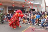 Ada barongsai hibur penumpang di Stasiun Purwokerto