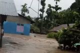 Seorang korban terseret banjir di Kupang meninggal dunia dan satu masih dicari