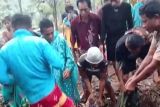 Seorang warga terseret banjir bandang di Bima ditemukan tewas